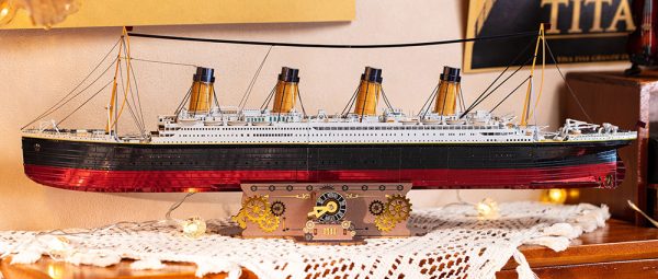 Titanic with Bracket – Bild 7